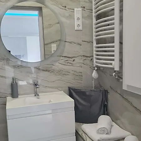 Aranykez Apartment, Center 아파트 에스테르곰