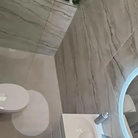 Aranykez Apartment, Center شقة